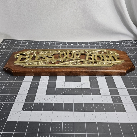 Vtg BLESS OUR HOME Wall Plaque - Picture 10 of 15